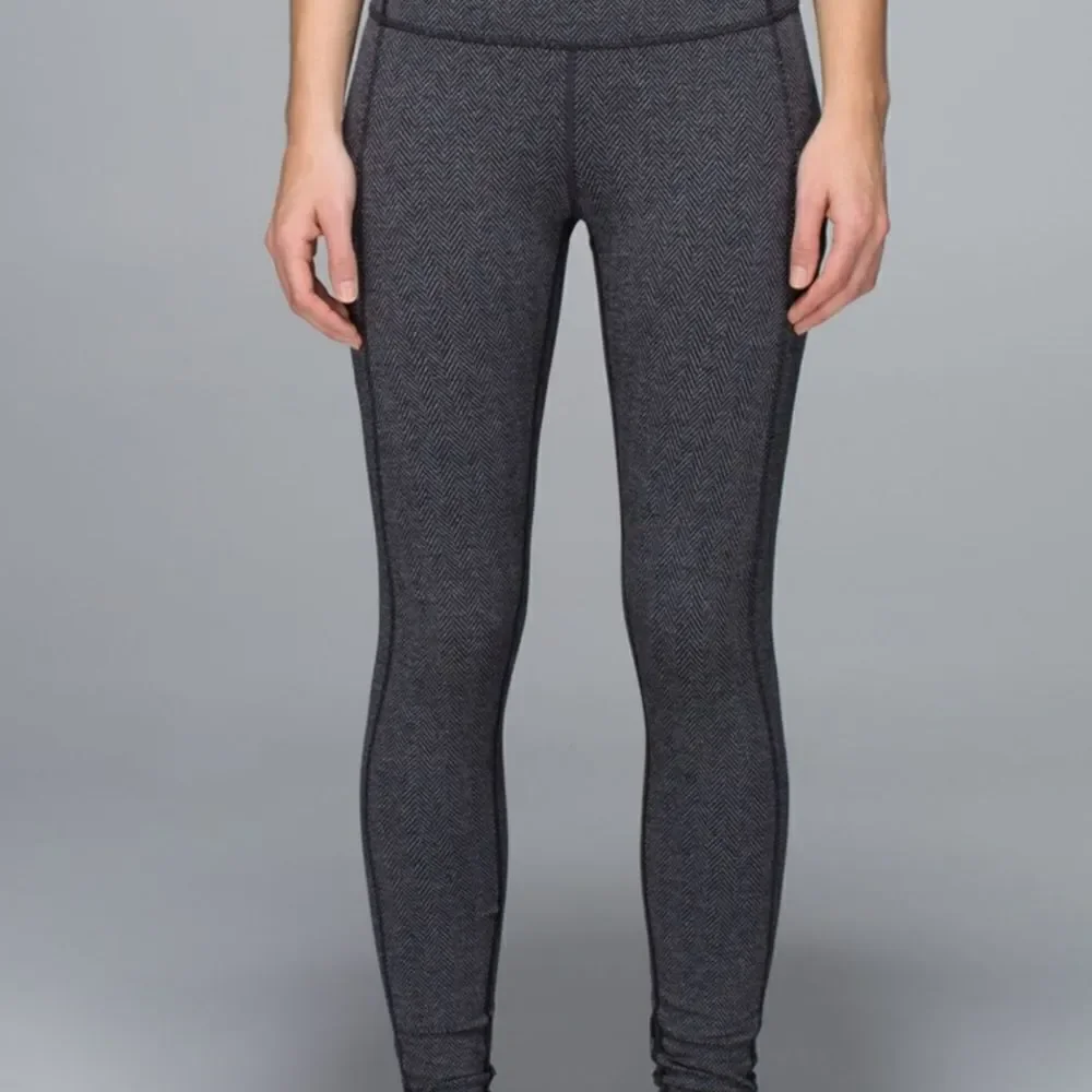 Lululemon Athletica Speed Tight II herringbone pattern, tagless - Picture 9 of 11